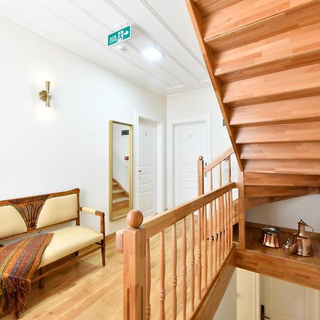 Agras Hotel Istanboel Buitenkant foto