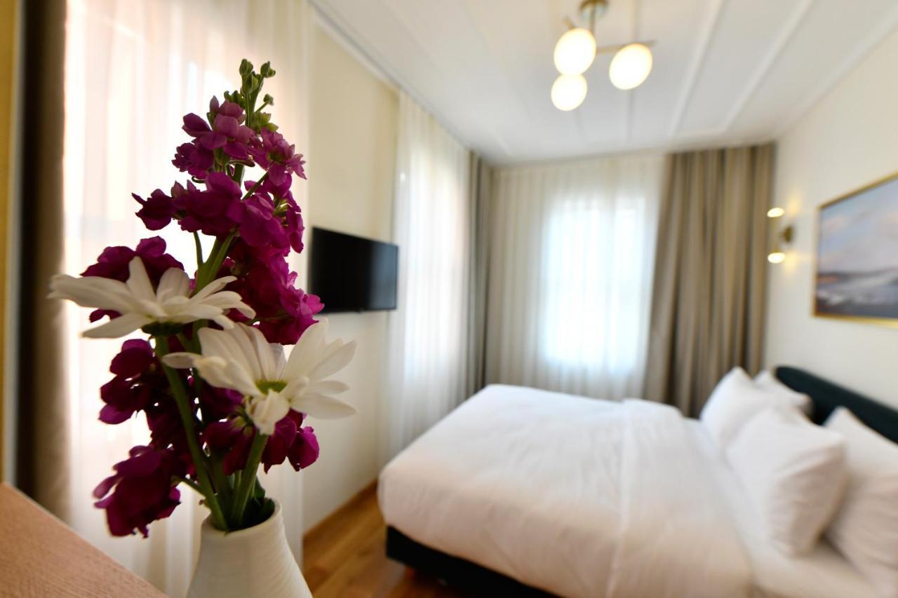Agras Hotel Istanboel Buitenkant foto